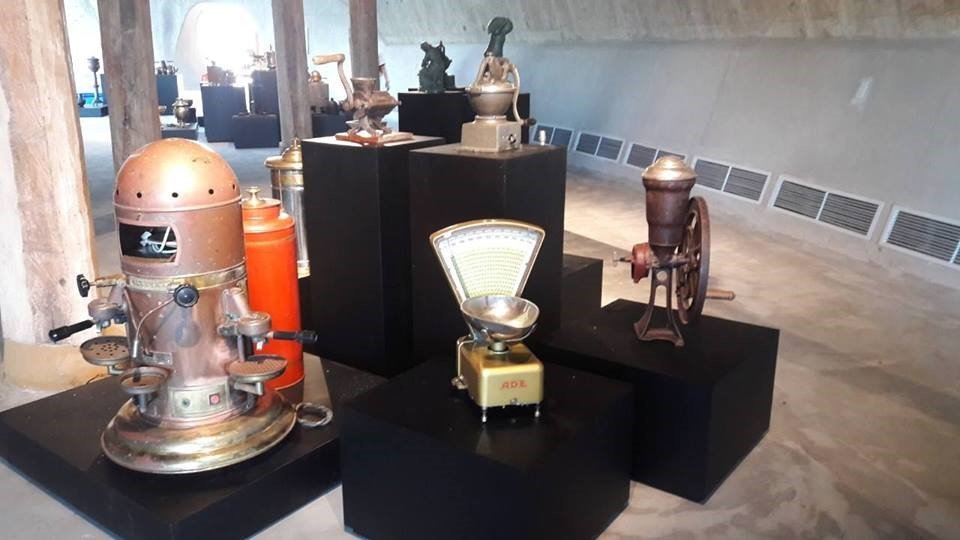 Các công cụ sản xuất cà phê được trưng bày tại bảo tàng cà phê lớn nhất thế giới