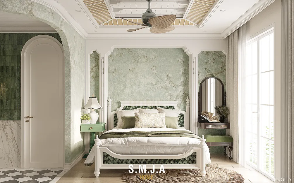 Sử dụng hình ảnh hoa cỏ phương Đông (Chinoiserie) trên giấy dán tường và các họa tiết hình học (kỷ hà) trên đầu giường và đuôi giường