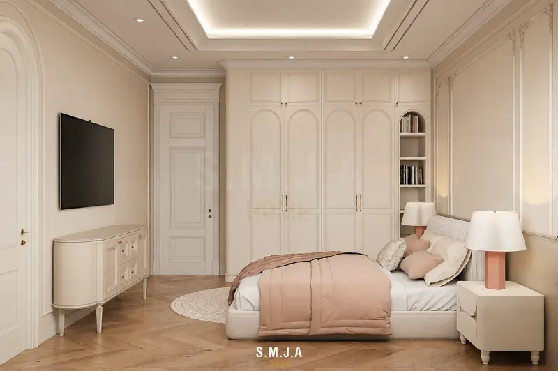 Thiết kế phòng ngủ nhà phố 2 tầng phong cách Tân cổ điển với gam màu trắng kem, hệ phào chỉ và nội thất thanh lịch.