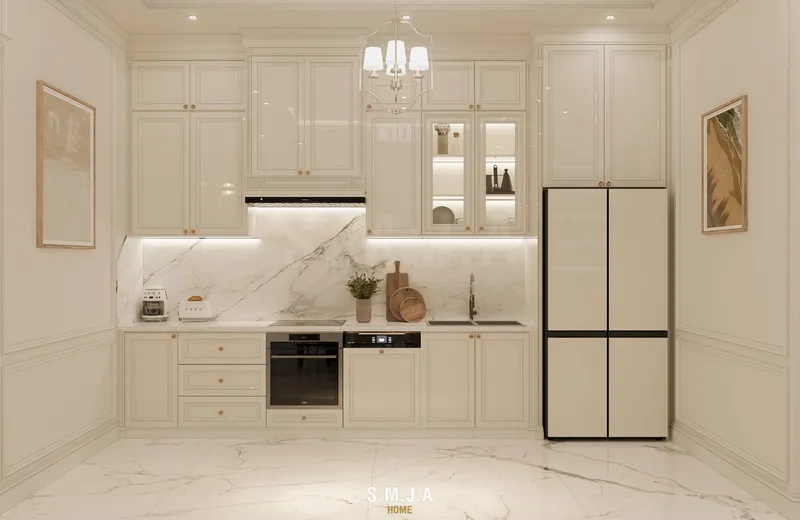 Thiết kế phòng bếp nhà phố phong cách Tân cổ điển với tủ bếp màu kem